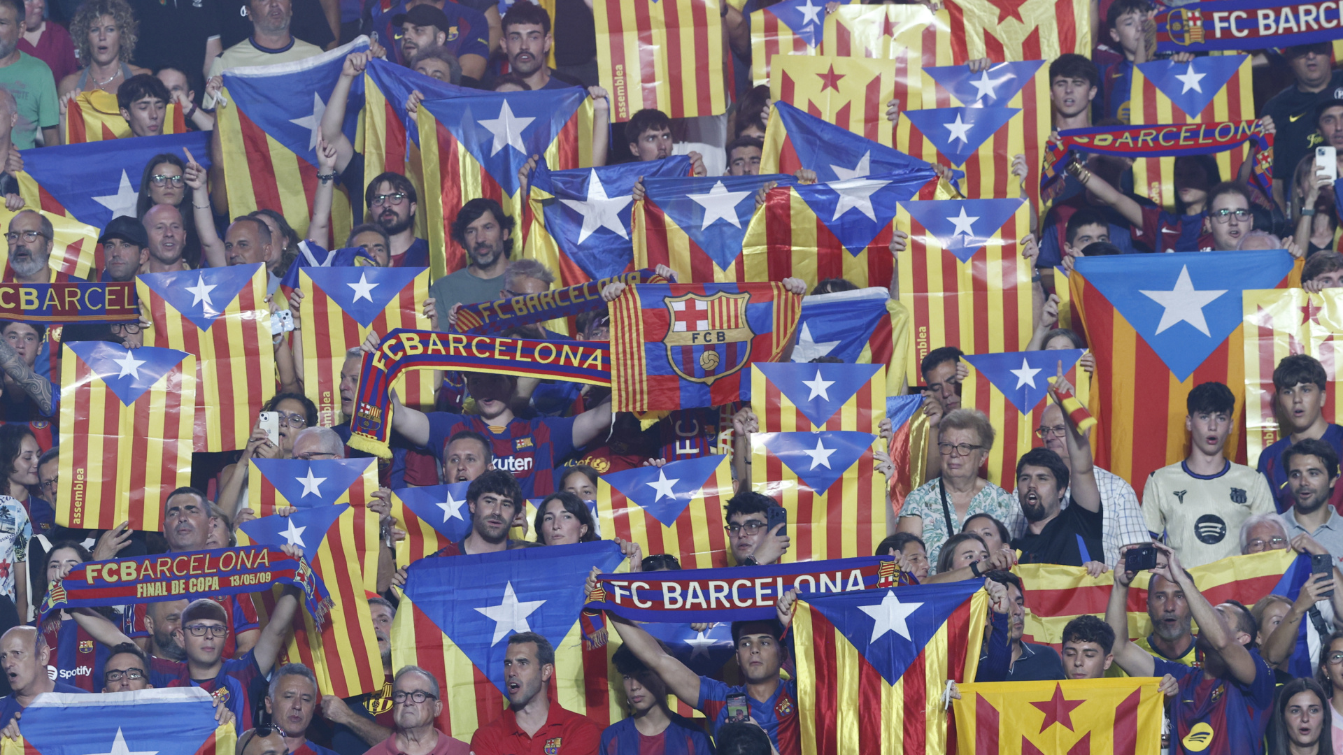 penghormatan estelada Dua juara dunia Barcelona dukung pembatalan penghormatan… penghormatan estelada - ilustrasi berita Dua juara dunia Barcelona dukung pembatalan penghormatan estelada