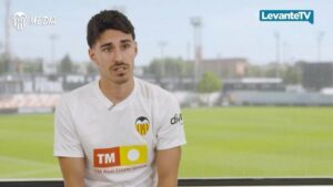 almeida ke racing - ilustrasi berita Almeida ke Racing Santander setelah Valencia Capai Kesepakatan